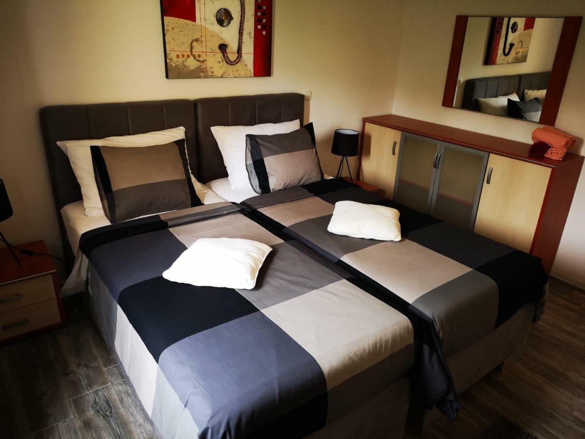 Bed and Breakfast Niko Seline Exterior foto